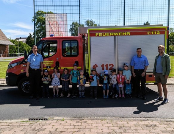 Besuch der Brandschutzerzieher im „Storchennest“ Ernsthausen
