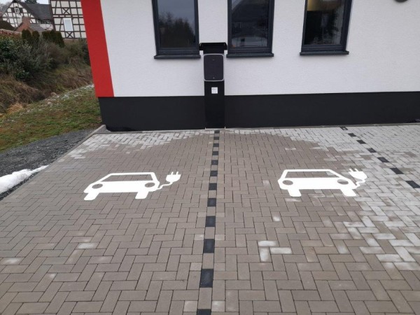 Ladesäule für E-Autos in Rauschenberg-Albshausen