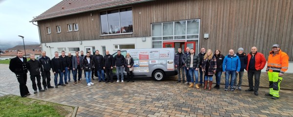 Sponsoren ermöglichen Rauschenberg neuen Kleinbus für Bauhof und Jugendpflege